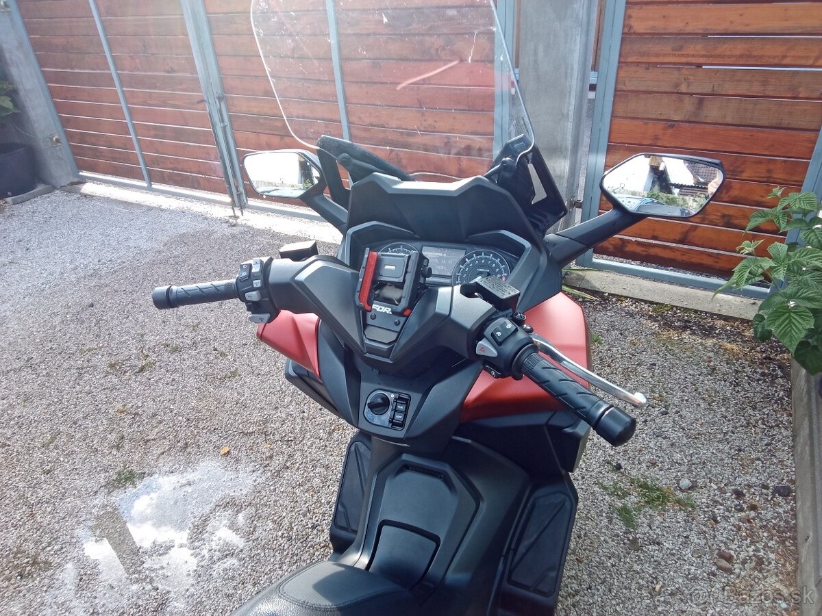 Honda FORZA 125