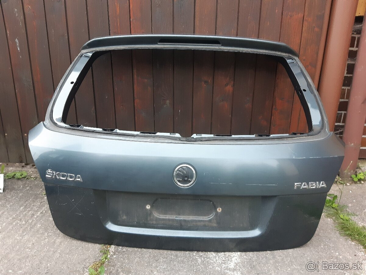 skoda fabia 2 kufor dvere