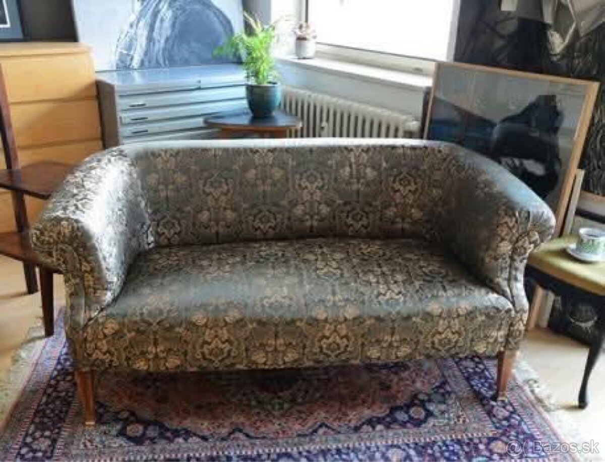 Starožitný gauč -sofa