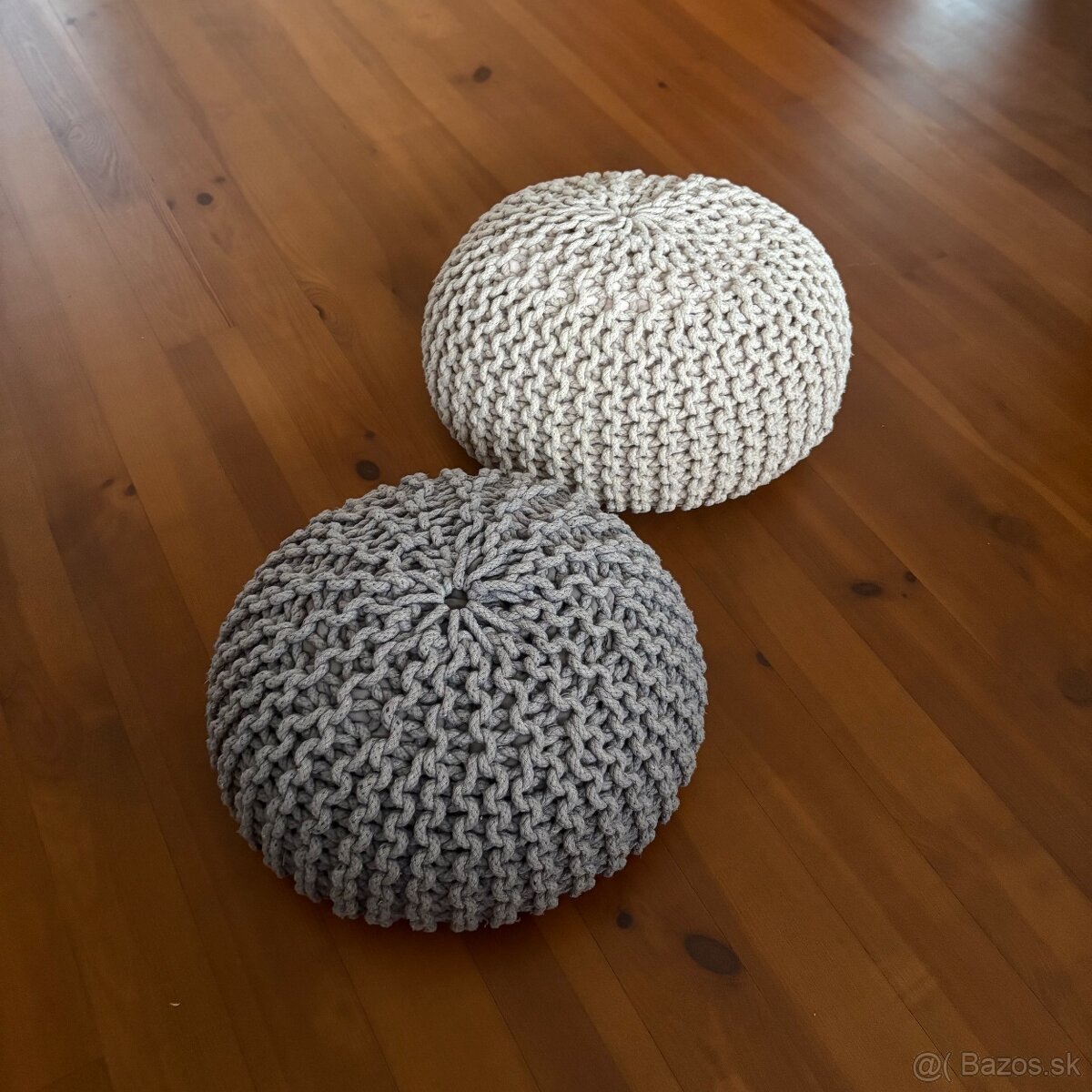 Taburetka pletená hackovana puf