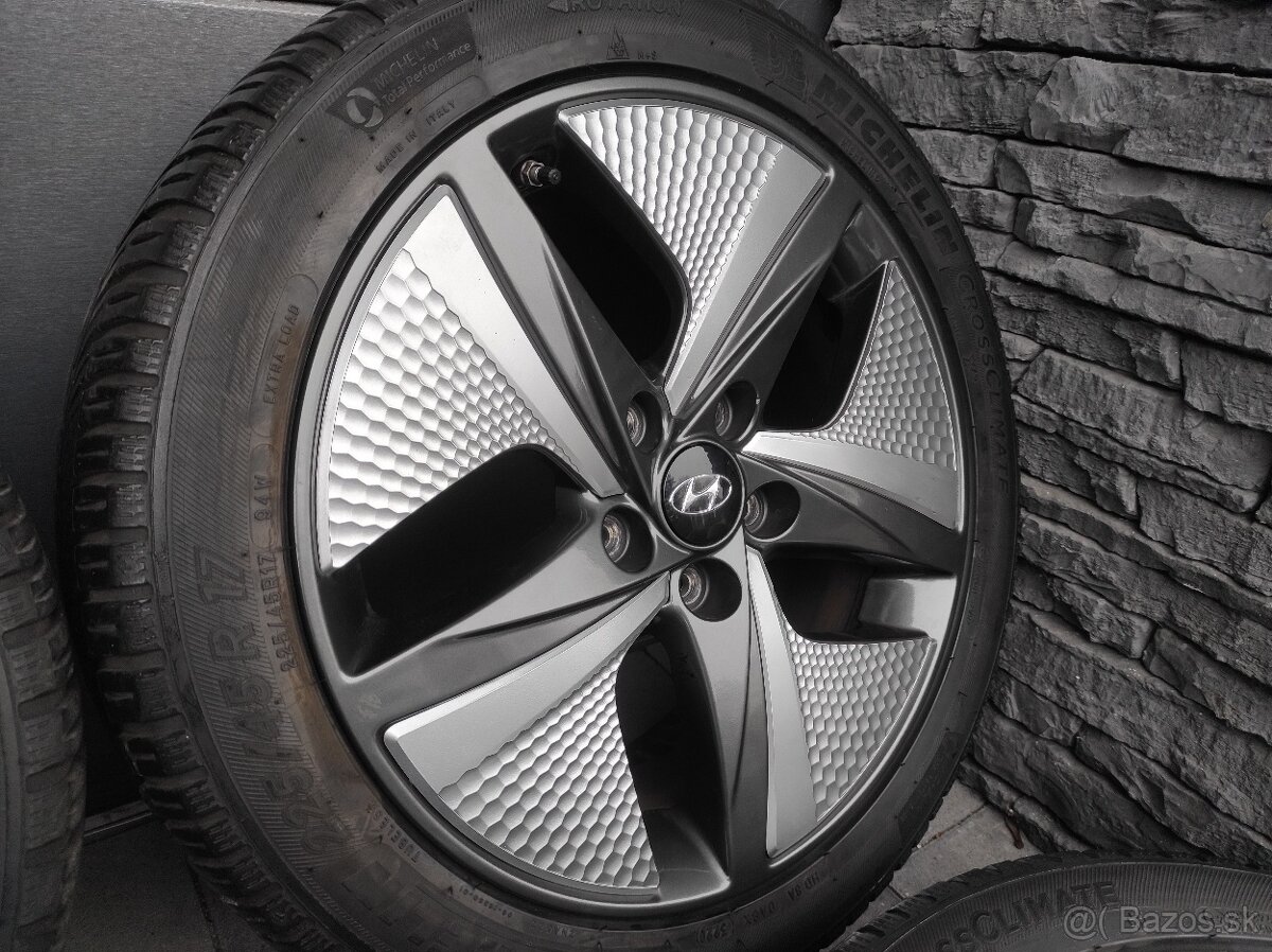 Zimná sada 17" 5x114,3 Hyundai Ioniq 225/45 R17