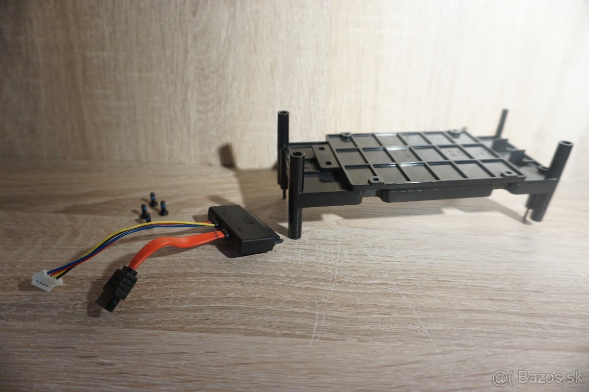 drziak hdd/ssd z xbox one