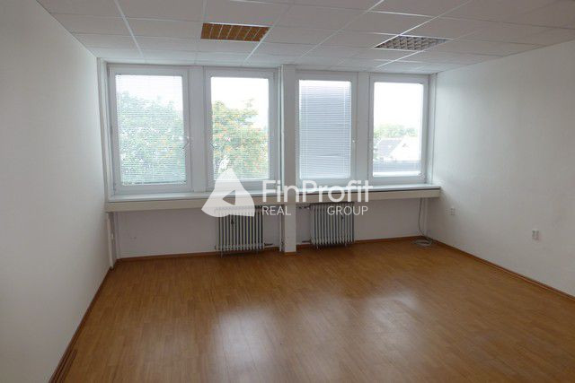 Kancelárske priestory pri OC Vivo na prenájom - od 13 m2, Pl