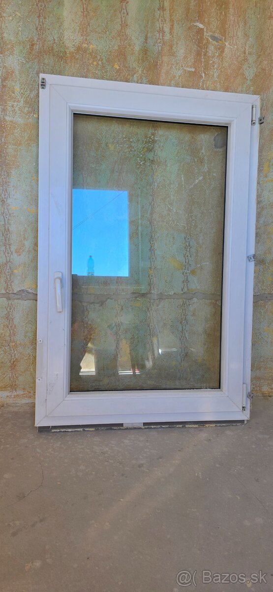 Plastové okno