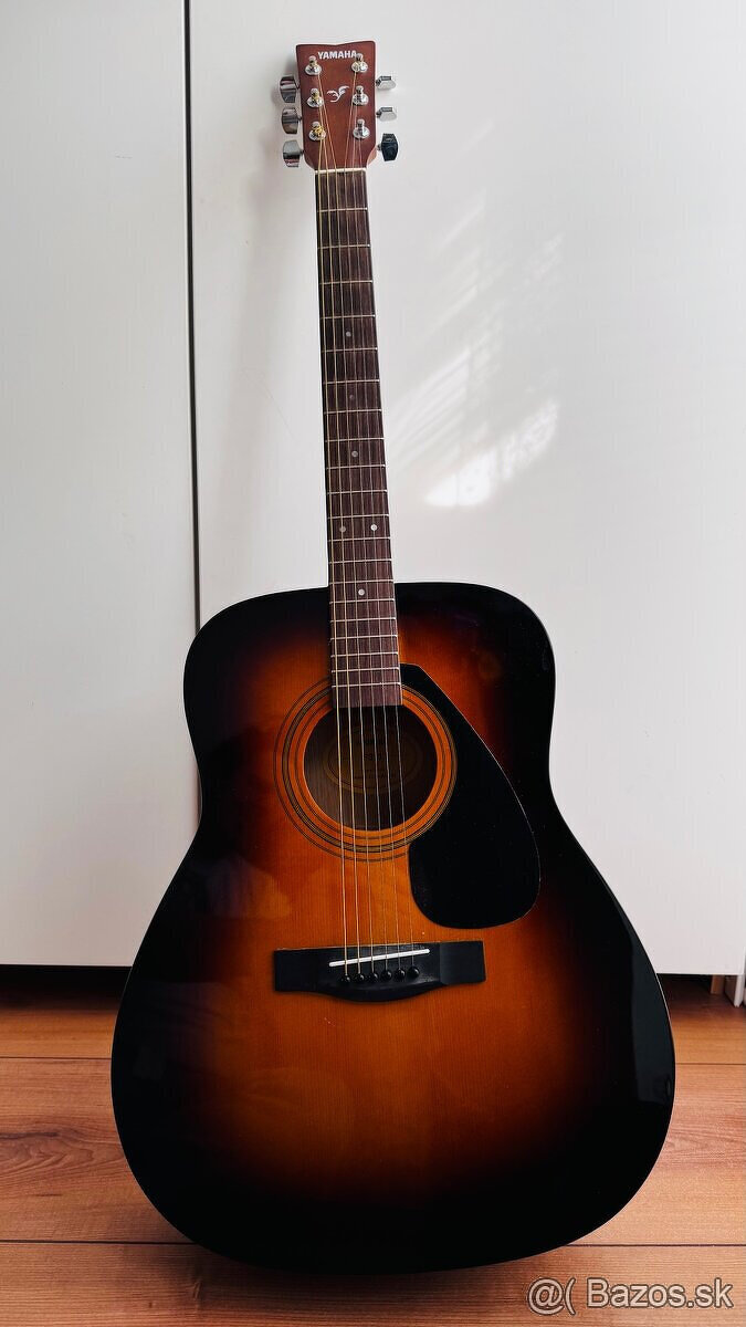 Gitara YAMAHA F310