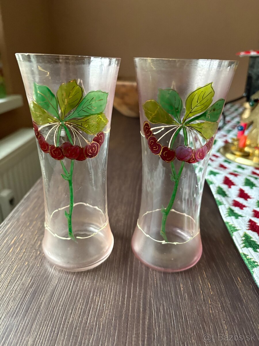 Maľované starožitné poháre