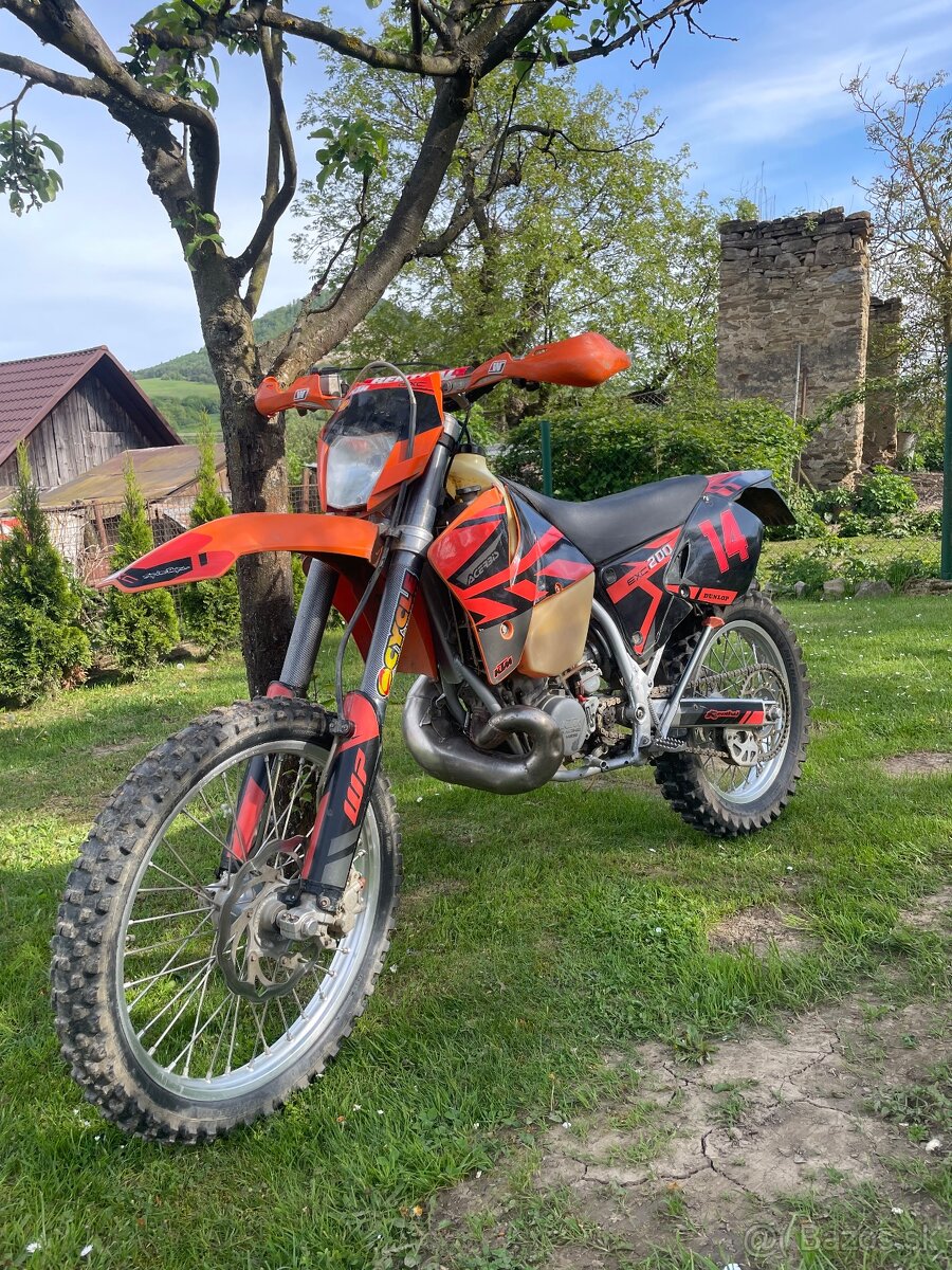 Predám Ktm exc 200 r.v.2004.