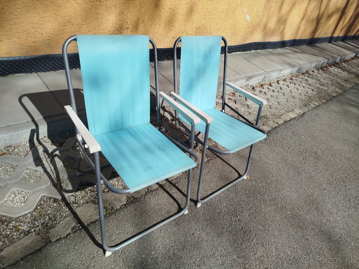 Rozkladacia kempingová stolička