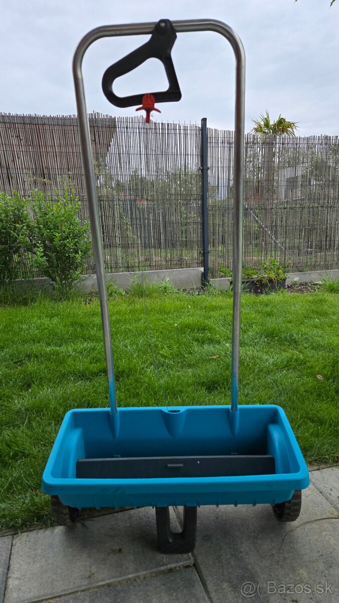 Vozík na hnojenie Gardena