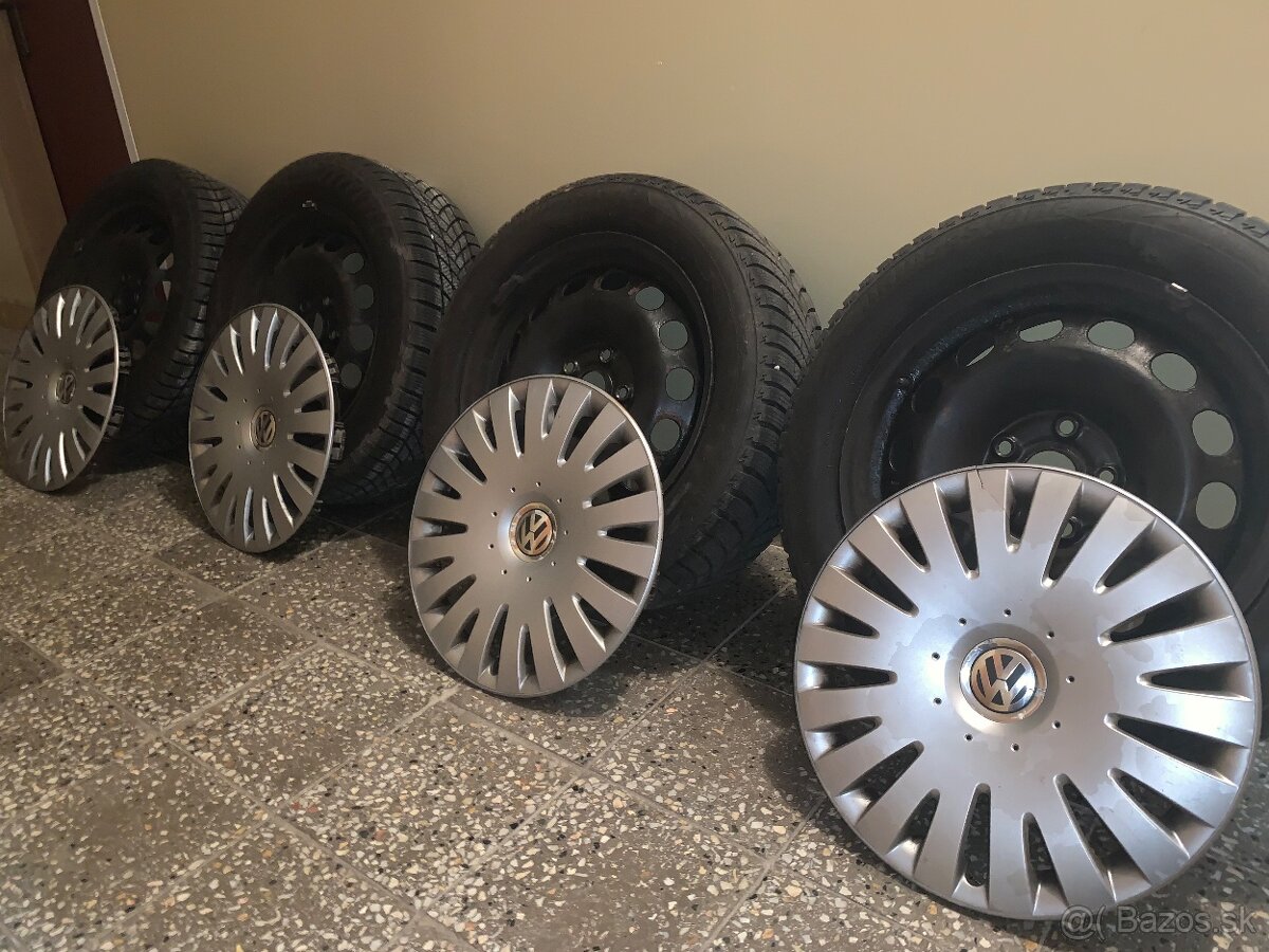 Zimné pneu 205/55 R16 na plechových diskoch