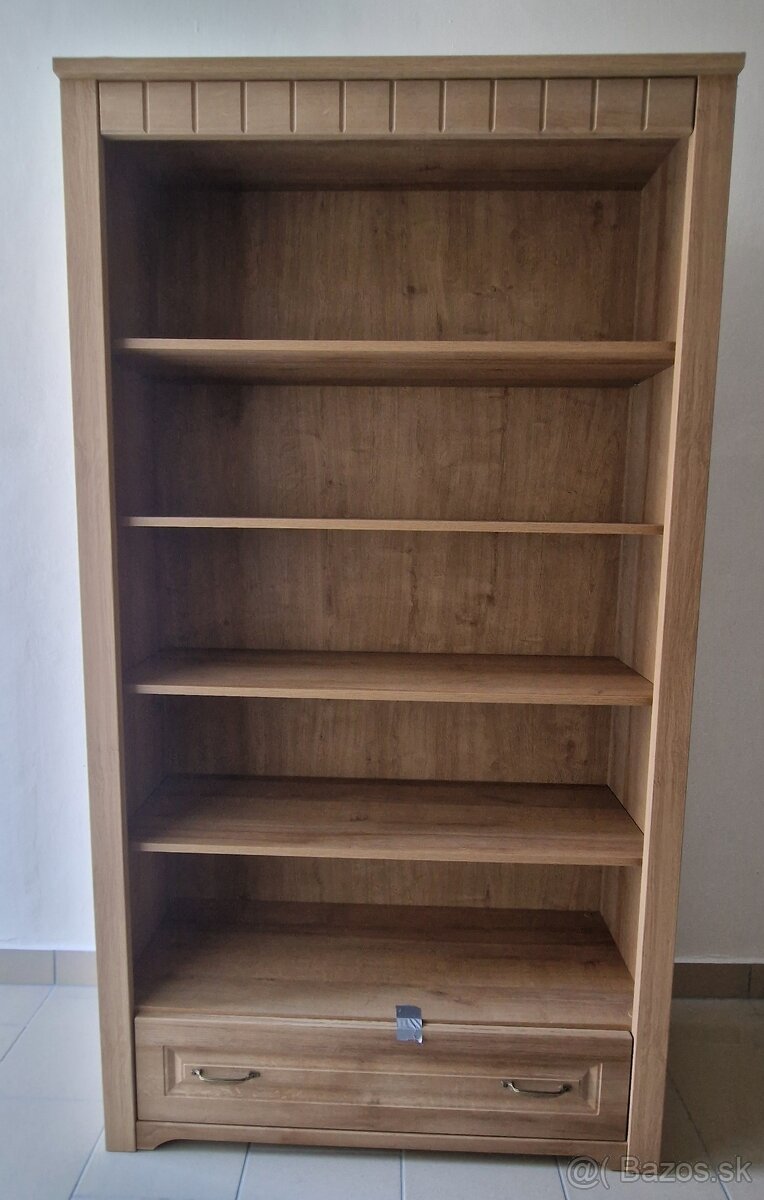 Knižnica aj so stolíkom