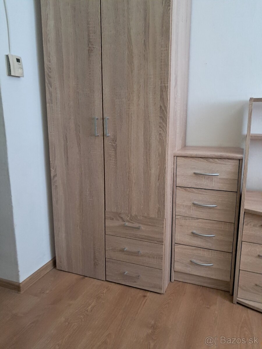 predám novú skriňu