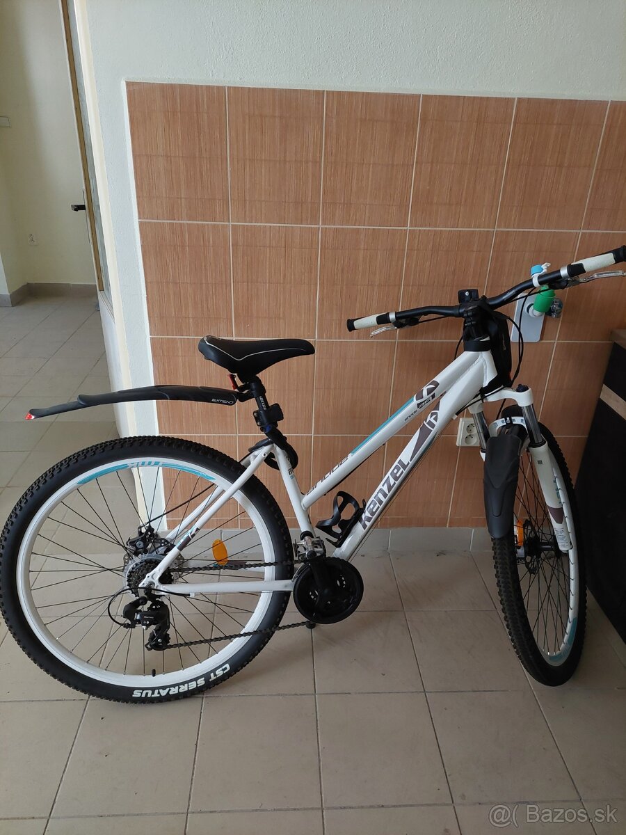 Predám zánovný bicykel