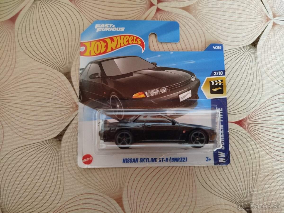 HW NISSAN GT-R R32