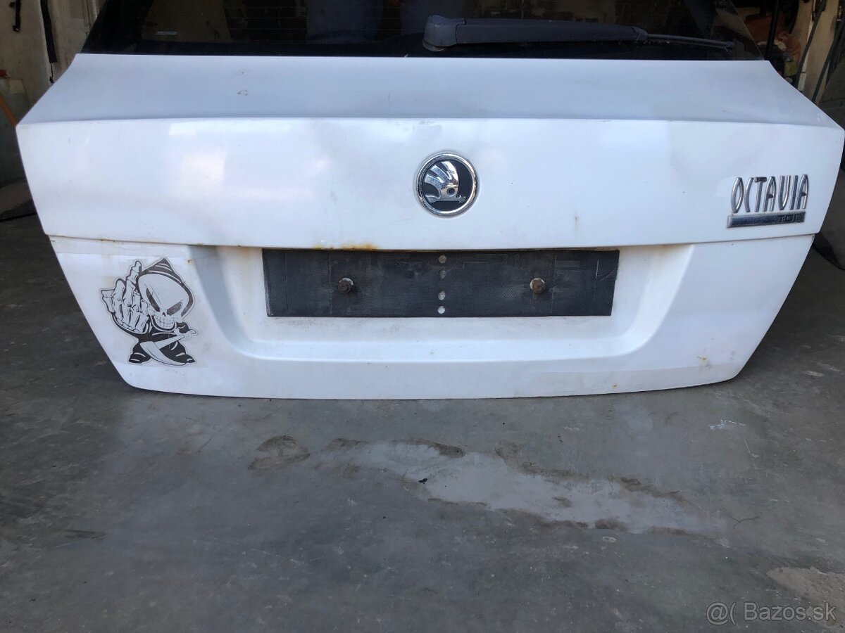 Páté dveře víko kufru Škoda Octavia II