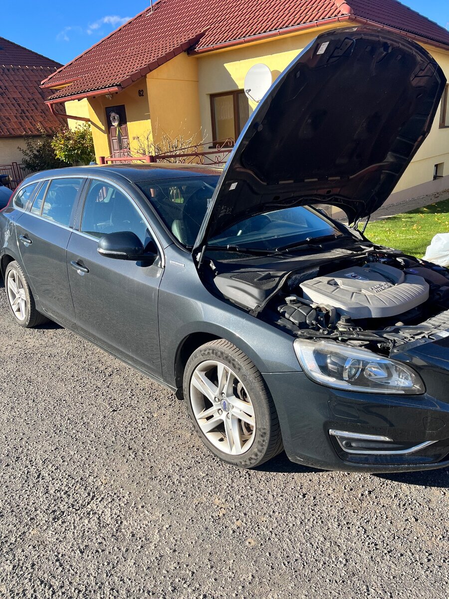Volvo V60 D6 Plugin Hybrid AWD