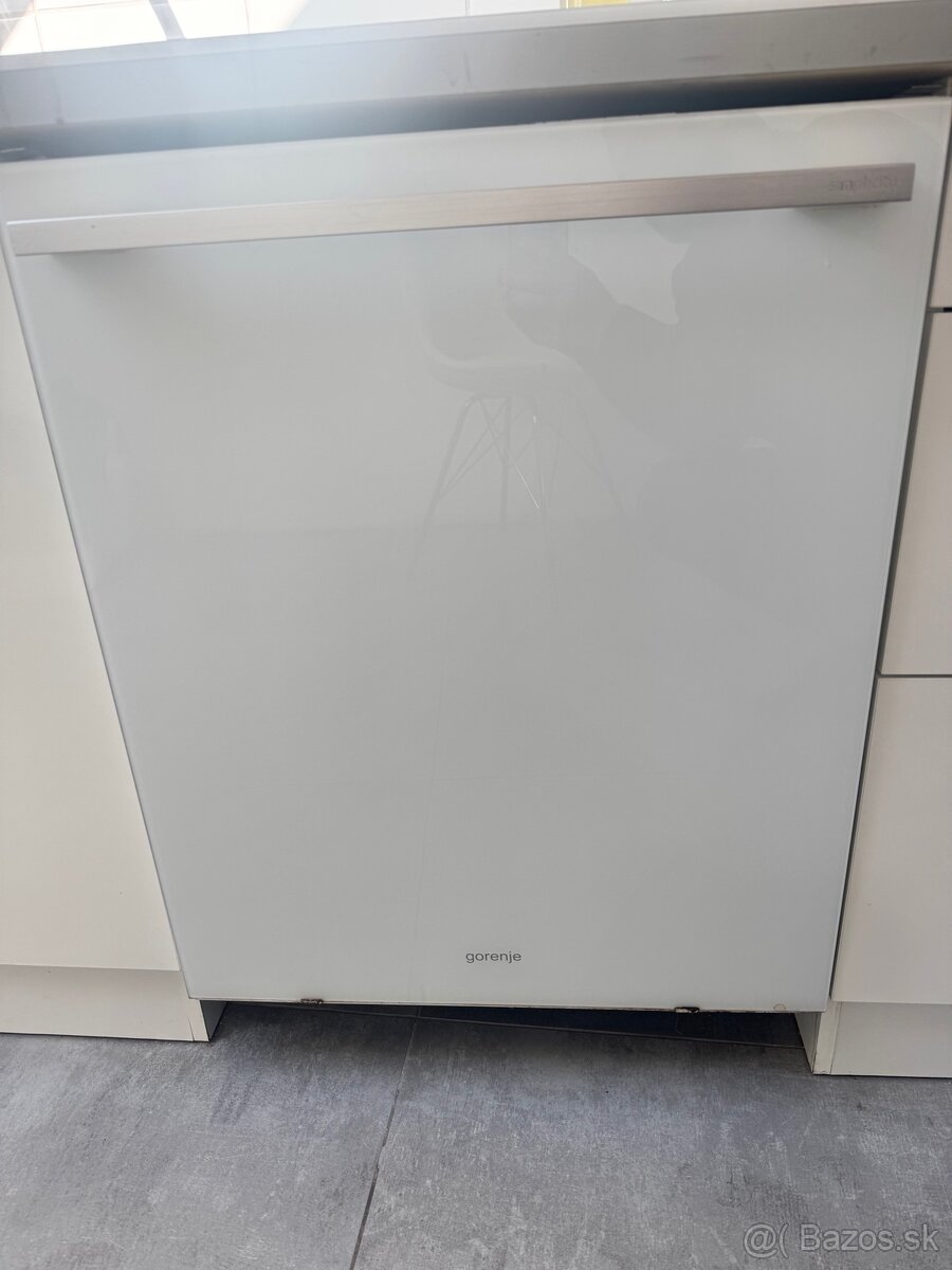 predám malo používanú umývačku riadu