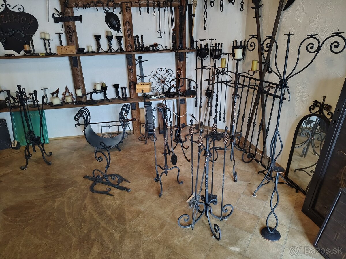 Predáme rôzne kované výrobky zo skladu.