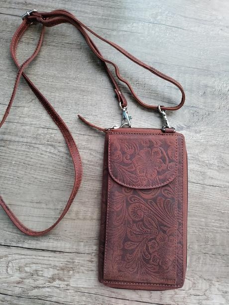Kožená kabelka na mobil - peňaženka