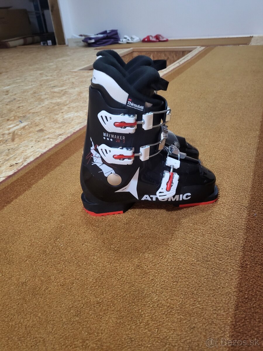 Predám  Atomic detské lyže aj lyžuarky
