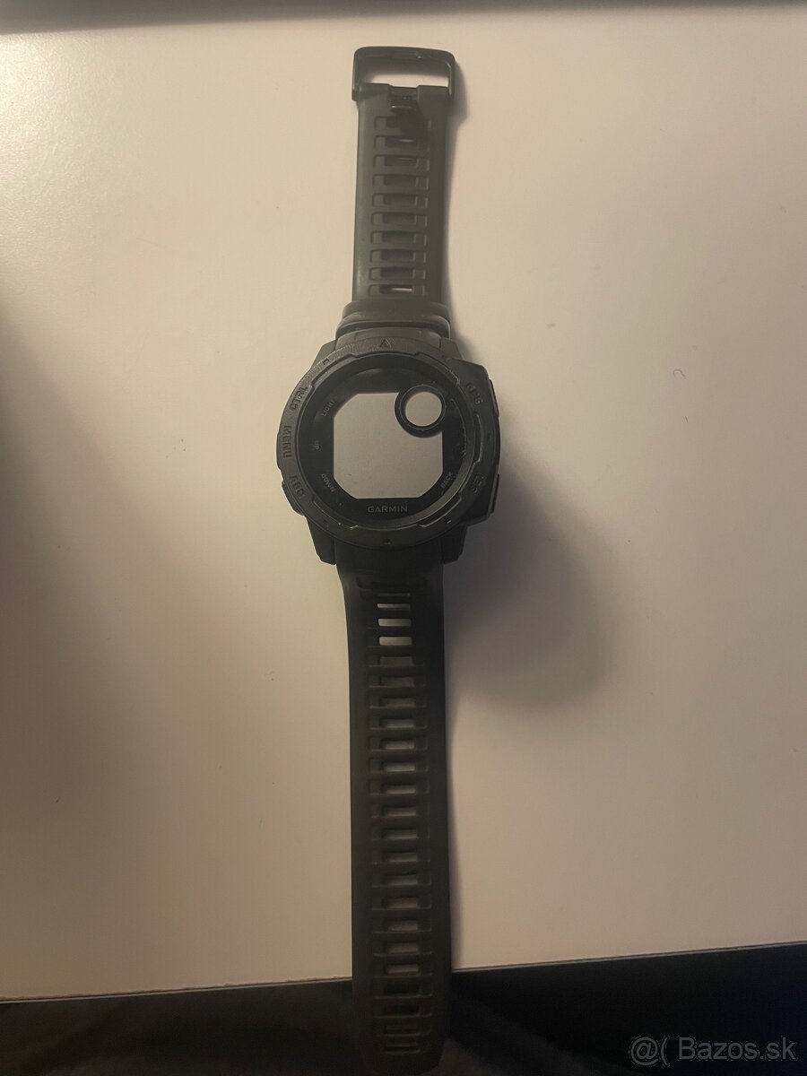 Predám Garmin hodinky Instinct