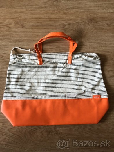 Predám plážovú tašku, nepoužívaná.