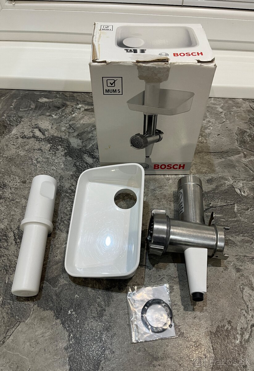 Mlynček Bosch mum 5 na kuchynský robot