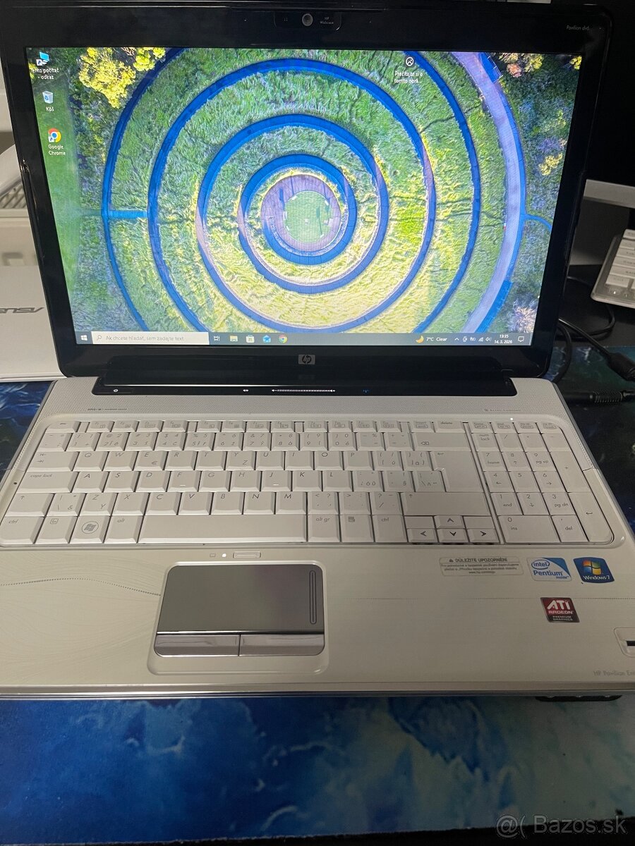 HP Pavilion dv6 – SSD, 6 GB RAM, Windows 10 Pro – veľmi pekn