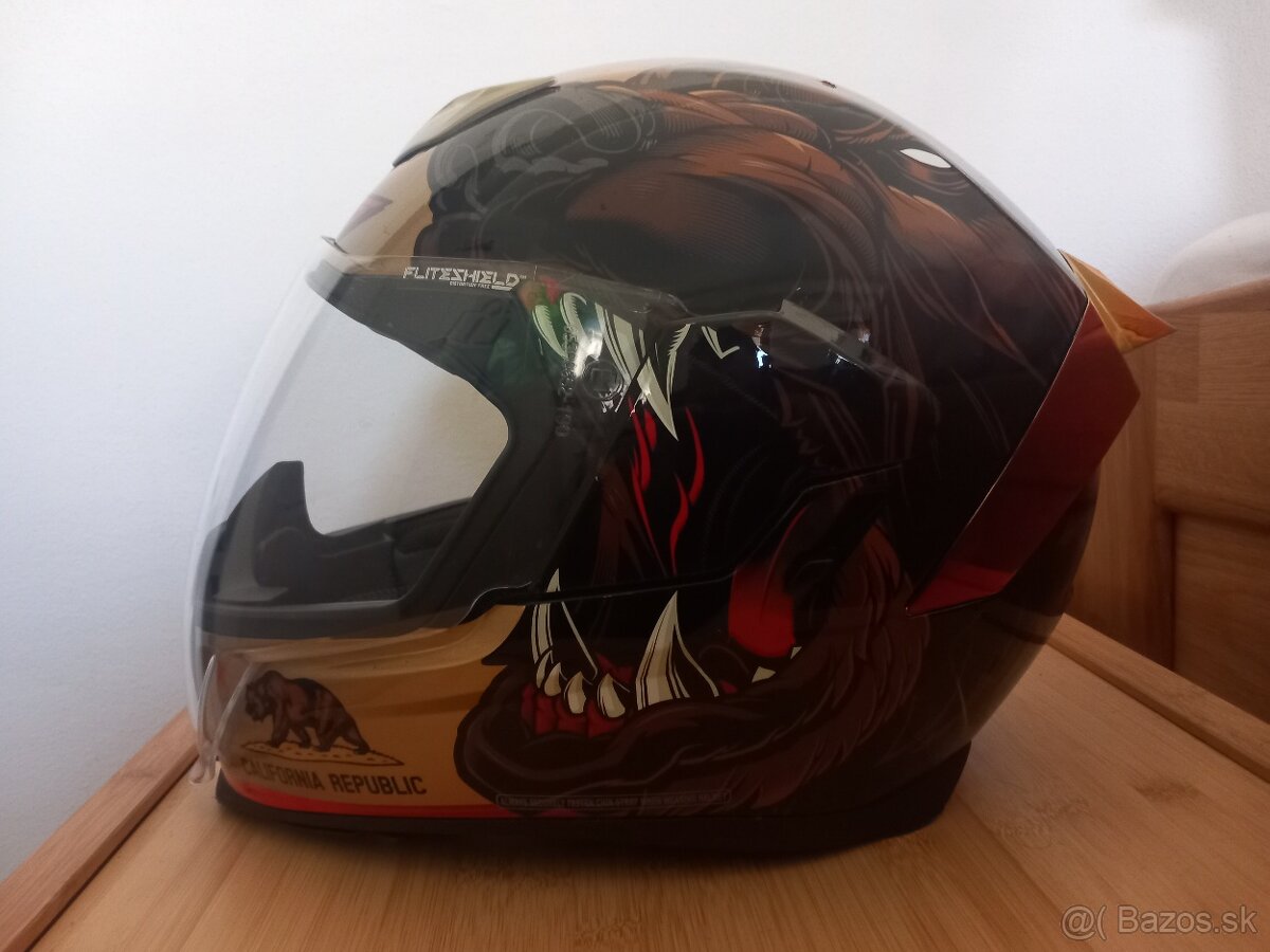 Predam prilbu na motorku Icon airlifte