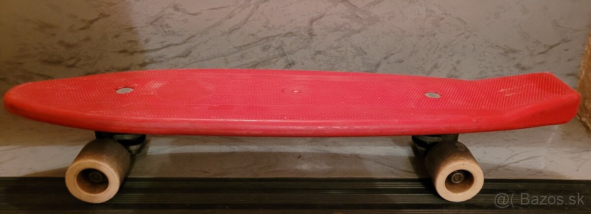 Predám funkčný zachovalý skateboard