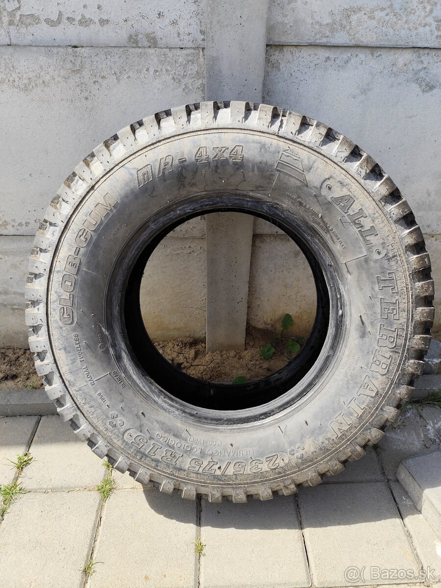 All terrain 235/75 R 15