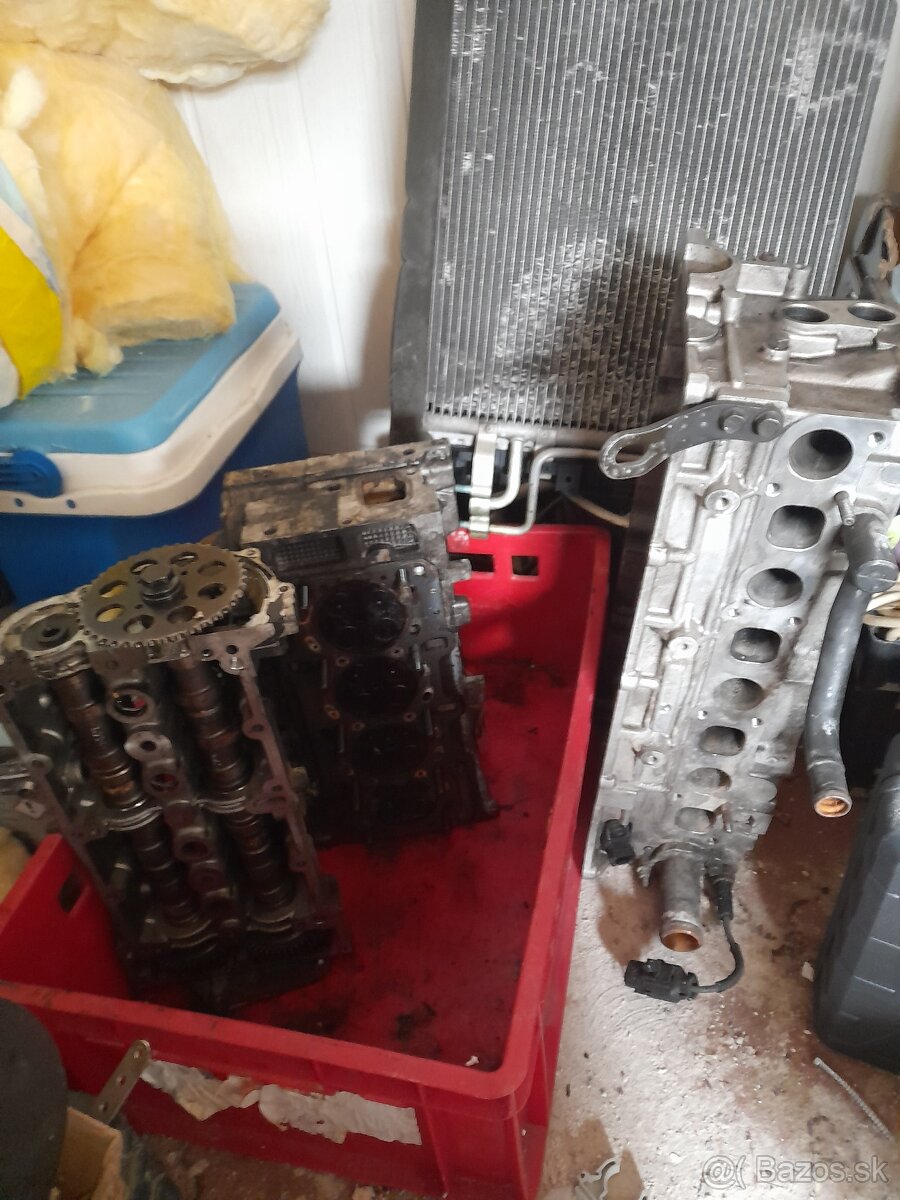 Nahradne dieli ford fiat hyundaj mercedes a kia sorento