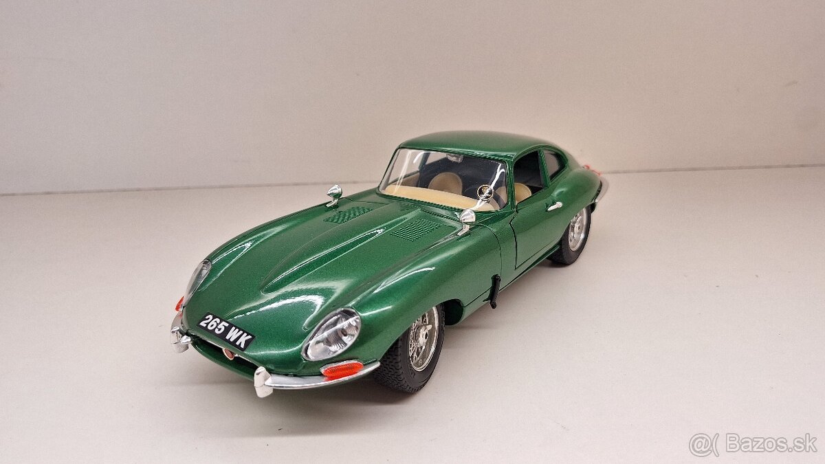 1:18 JAGUAR E COUPE, Z