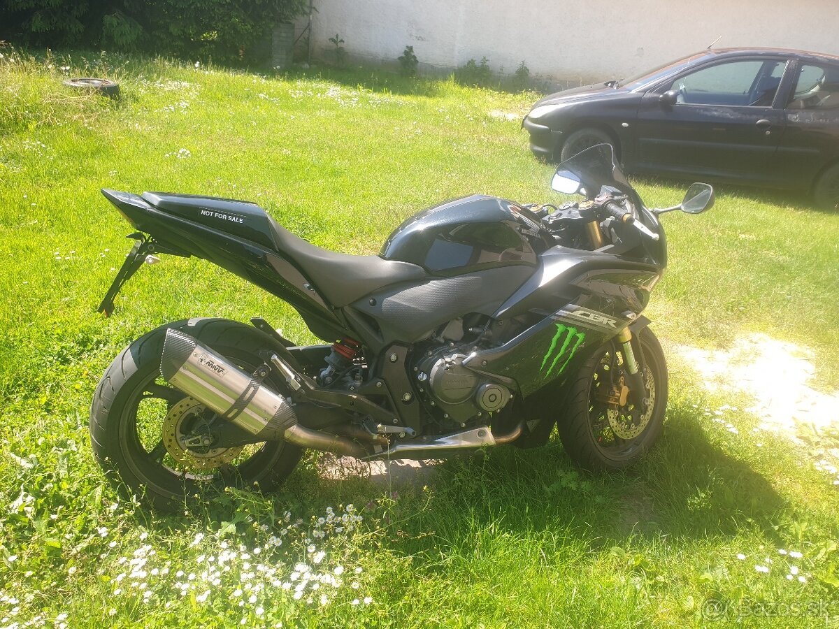 Predám HondavCBR600F