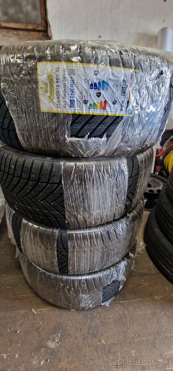 Na predaj úplne nové pneumatiky 235/40 R19