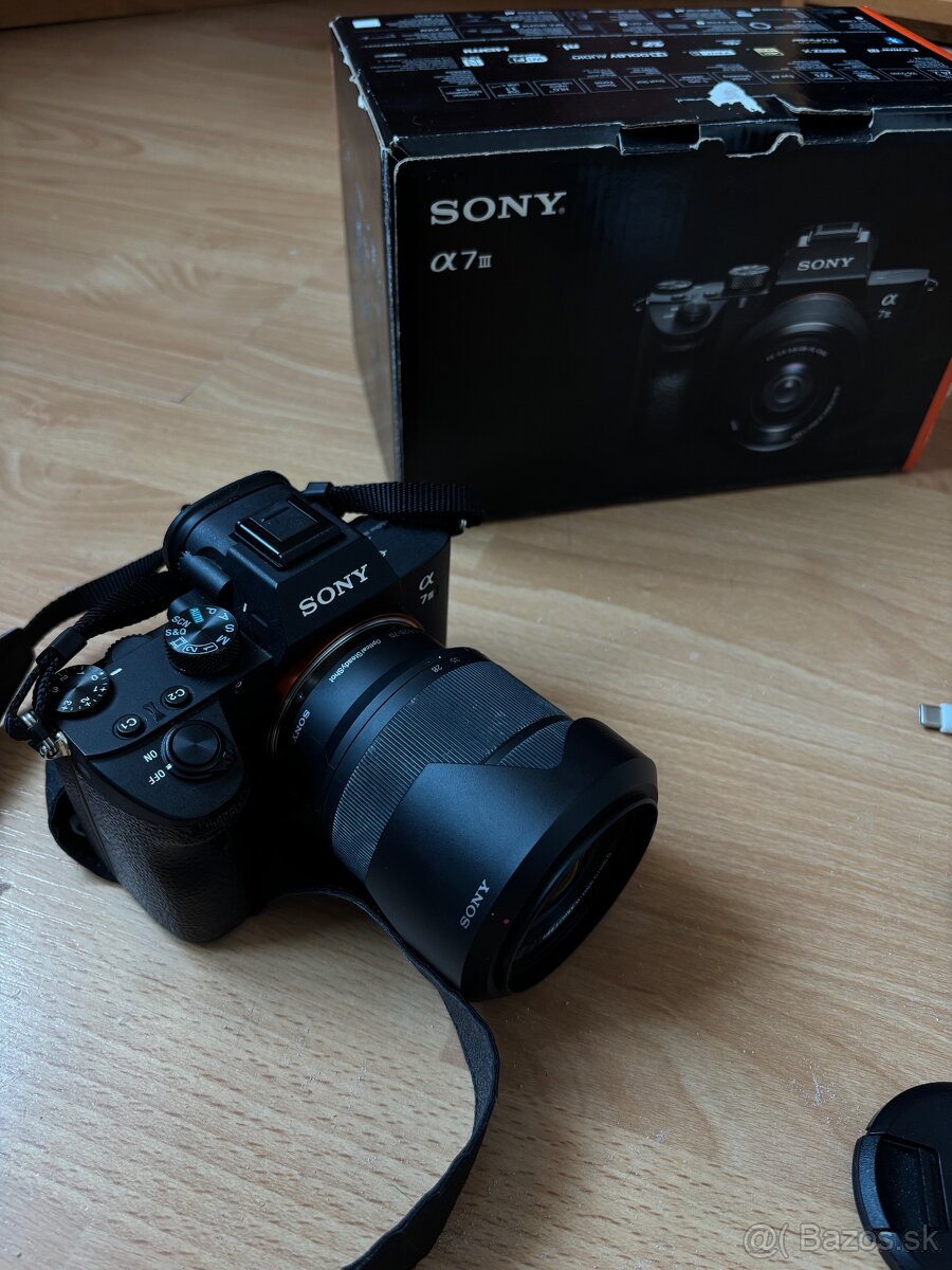 Sony A7 III+ Lens 28-70 3.5-5.6 + Godox TT685 Flash