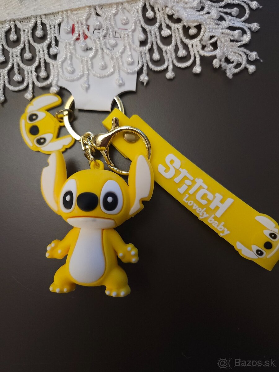 Stitch kľúčenka žltá