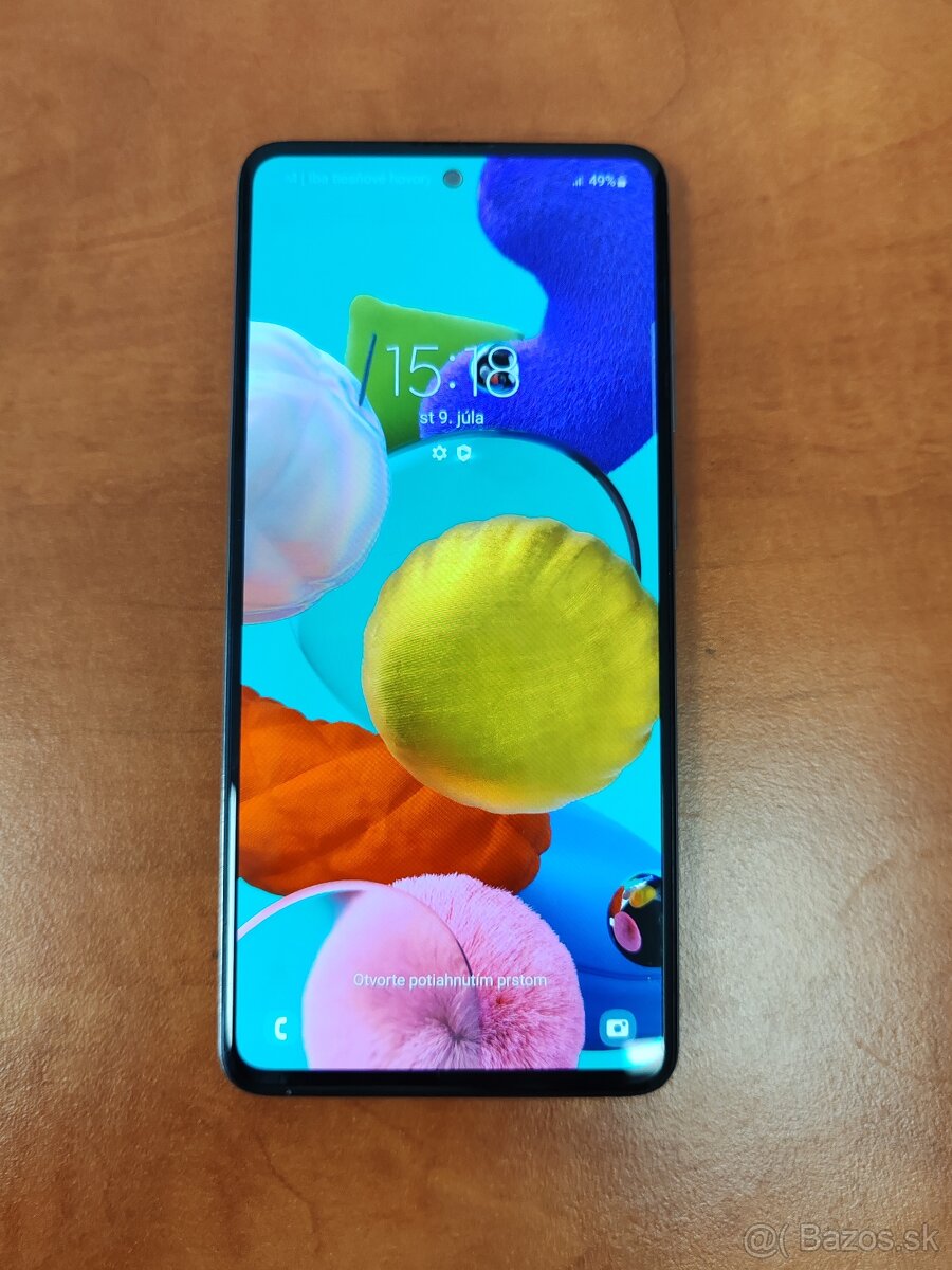 Samsung A51 top stav
