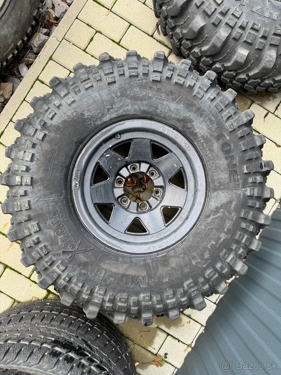 Silverstone 35x11,5r15