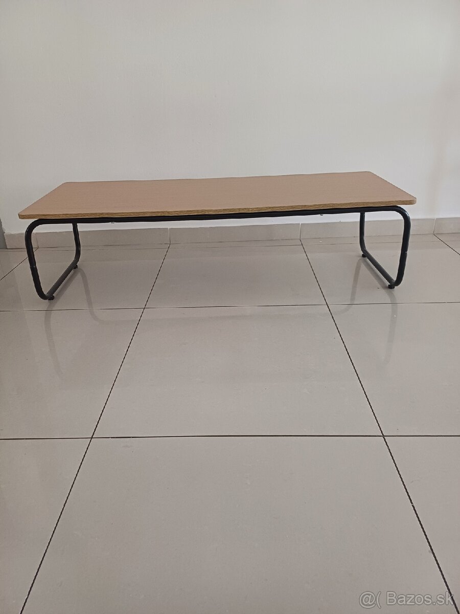 Konferenčný stolík