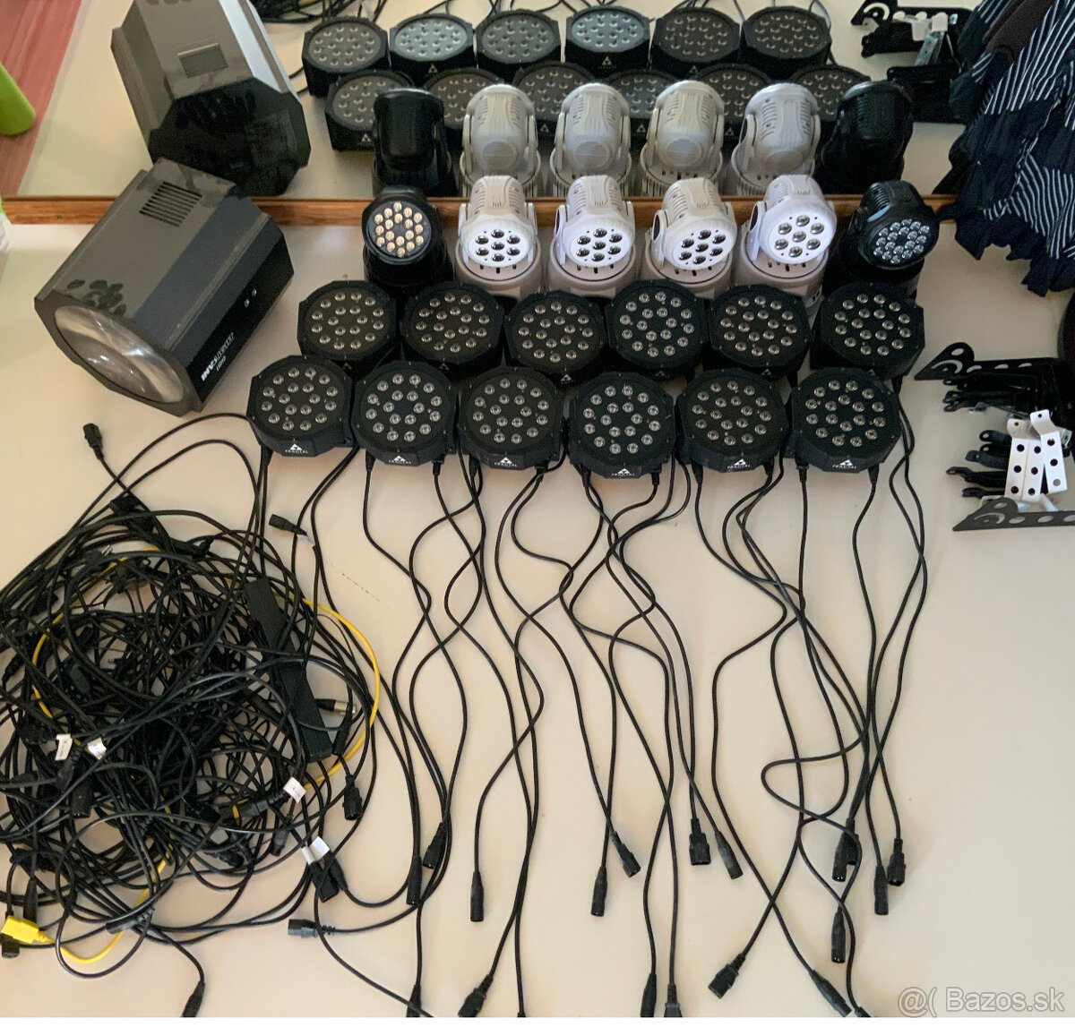 6x LED WASH 10X LED PAR