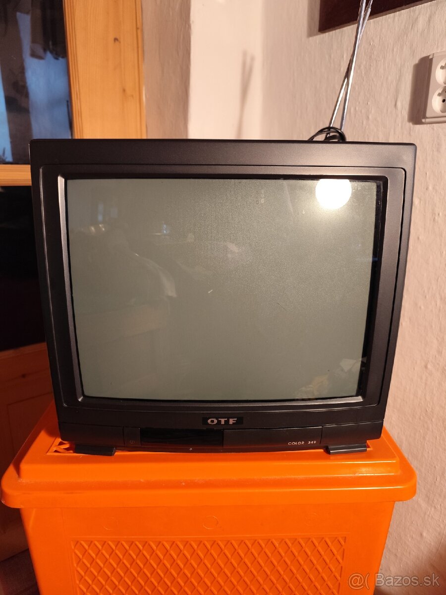 Retro televízor OTF Color 349