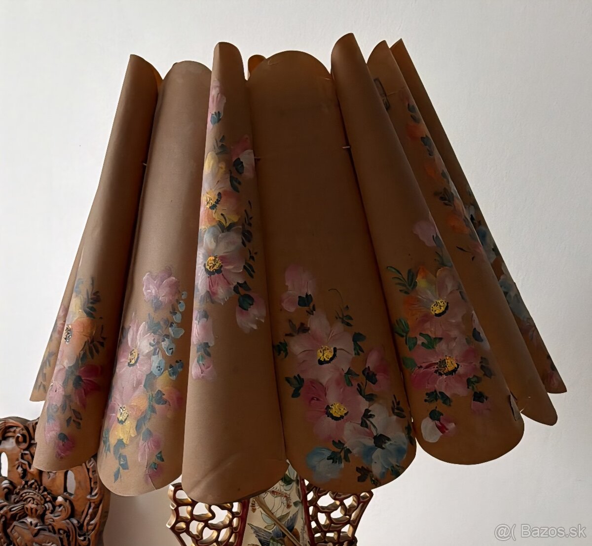 Staré lampové tienidlo