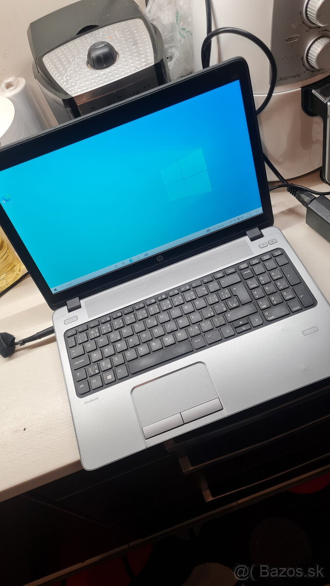 15palcový HP notebook - nový SSD, škaredší 15palcový HP note