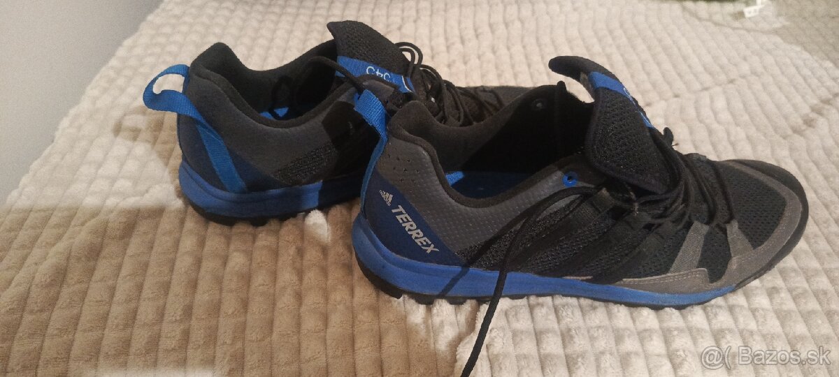 Adidas terrex 42 2/3