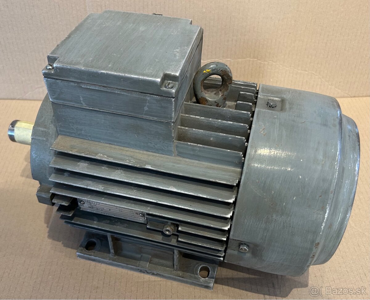 Predám elektromotor 3kW/2800ot.