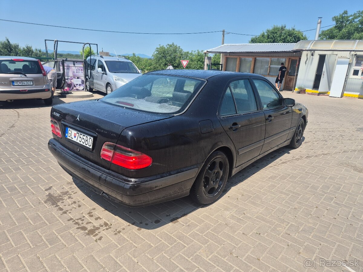 Predam mercedes w210 e200 kompressor