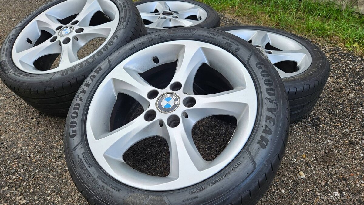 zimní Alu kola originál BMW 17" s pneu Goodyear