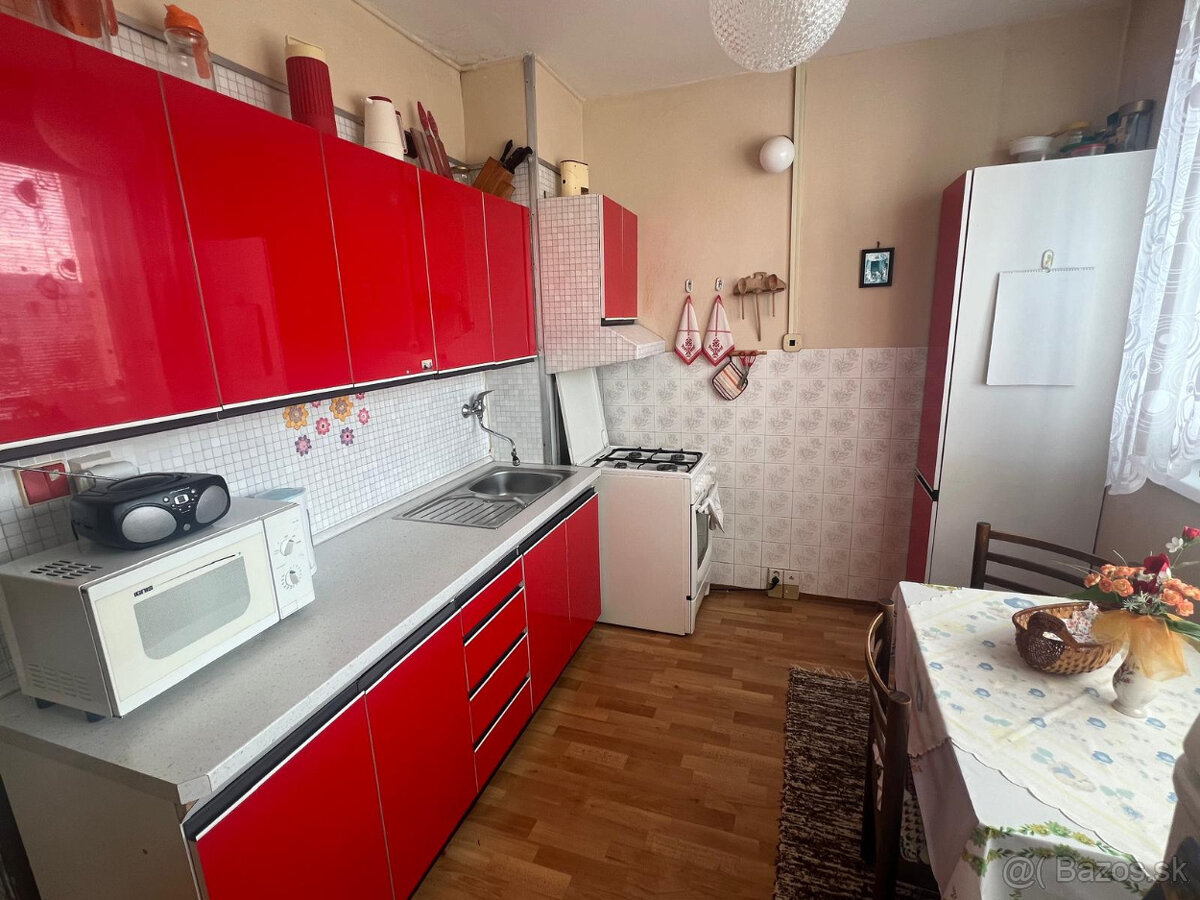 Byt 3+1 s balkónom na sídlisku Mier, Spišská Nová Ves