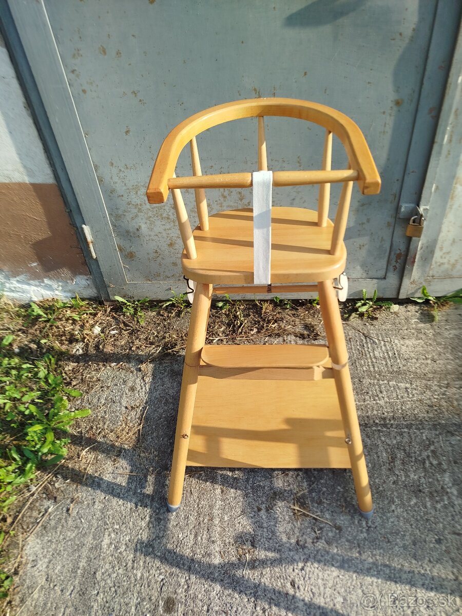 Detská stolička.